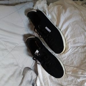 Champion sneakers size 9 black/white gently used